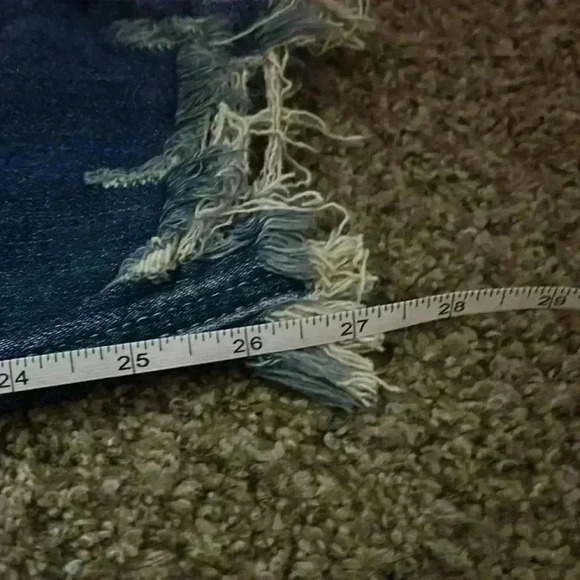 Artemis Vintage Jeans - Picture 4 of 4